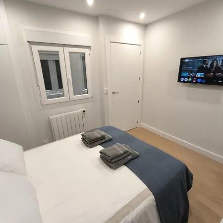 Sobre El Puerto Apartman *